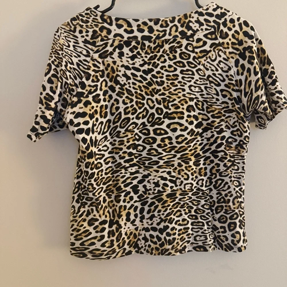 Jones New York Signature Leopard Print Blouse Size M - Picture 5 of 8